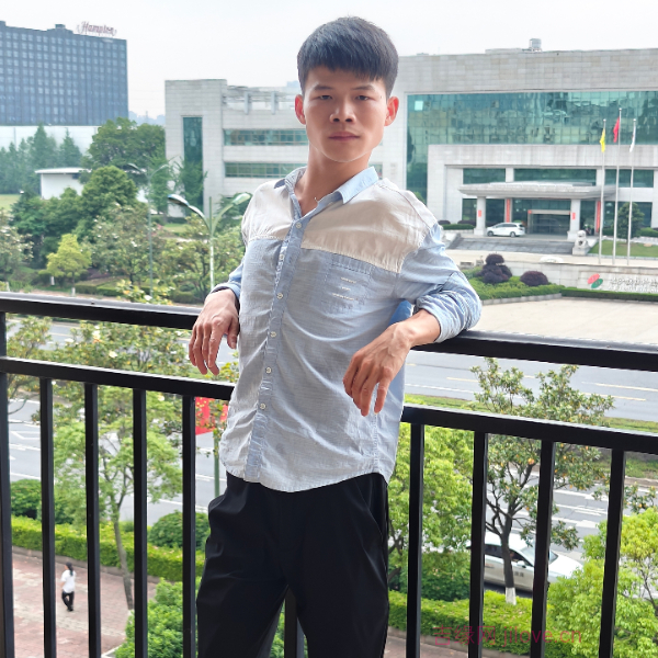 湖南28岁单身帅哥真诚找对象-永州征婚相亲网