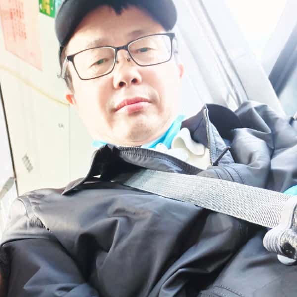 上海56岁单身帅哥真诚找对象-永州征婚相亲网
